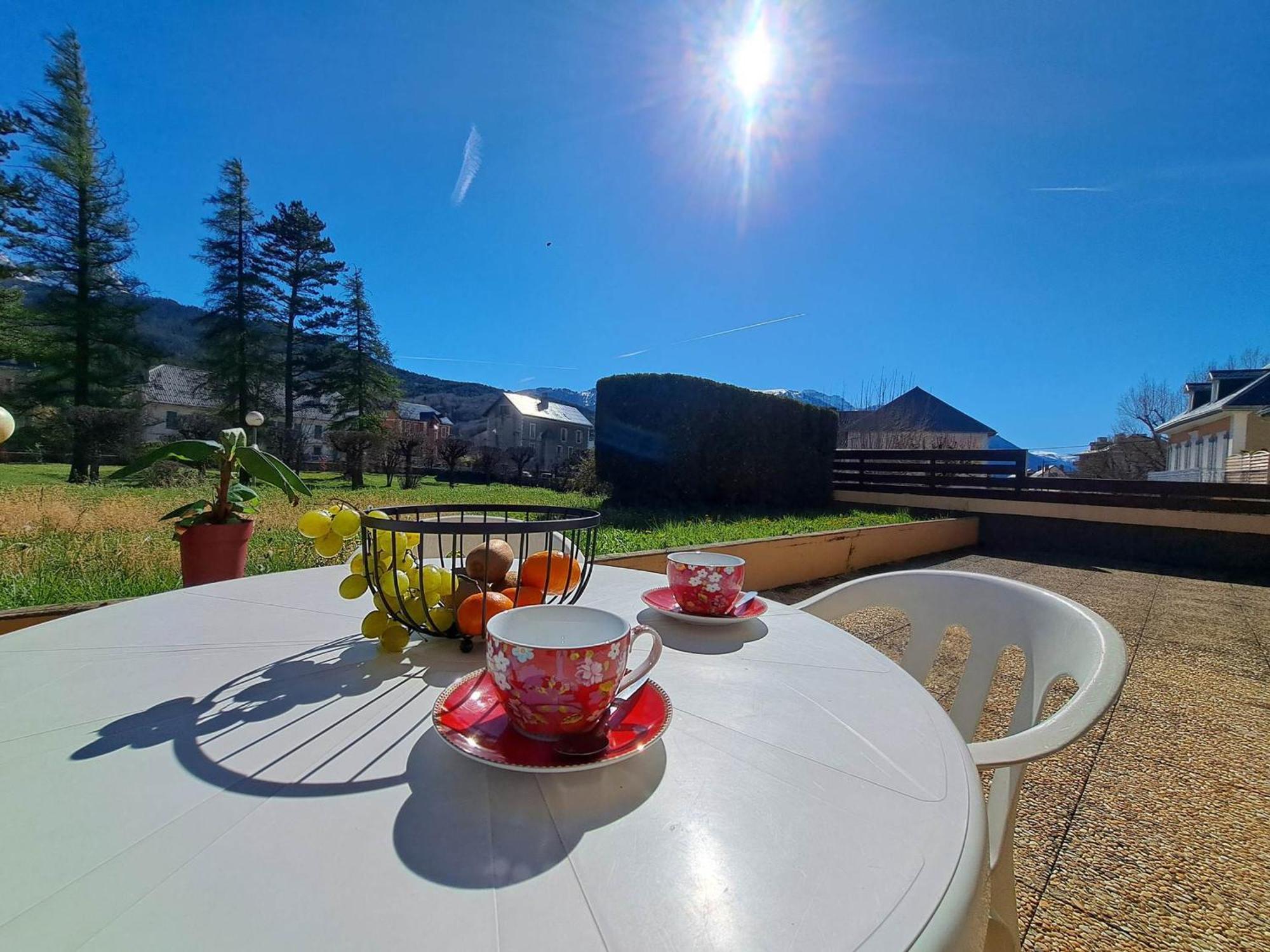 T2 Centre Barcelonnette Avec Garage, Terrasse Et Parc Prive - Fr-1-165A-101 Lejlighed Eksteriør billede